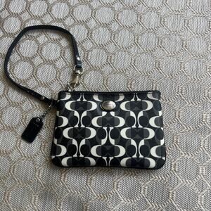 Coach Op Art Signature Wristlet Black Gray White Zip Clutch Coated Canvas NEW!